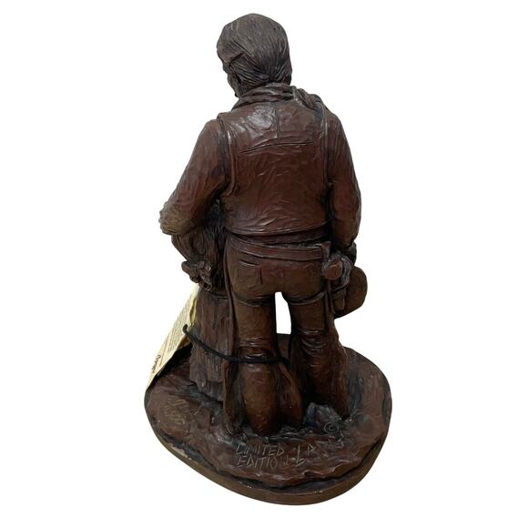 Largo Papa, Kate and The Bunnies Limited Edition Sculpture Numbered 714/7500 EUC - Picture 3 of 14